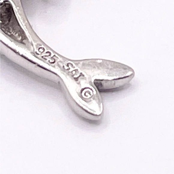 Blue Sapphires Dolphin 925 sterling silver pendant - Picture 8 of 8